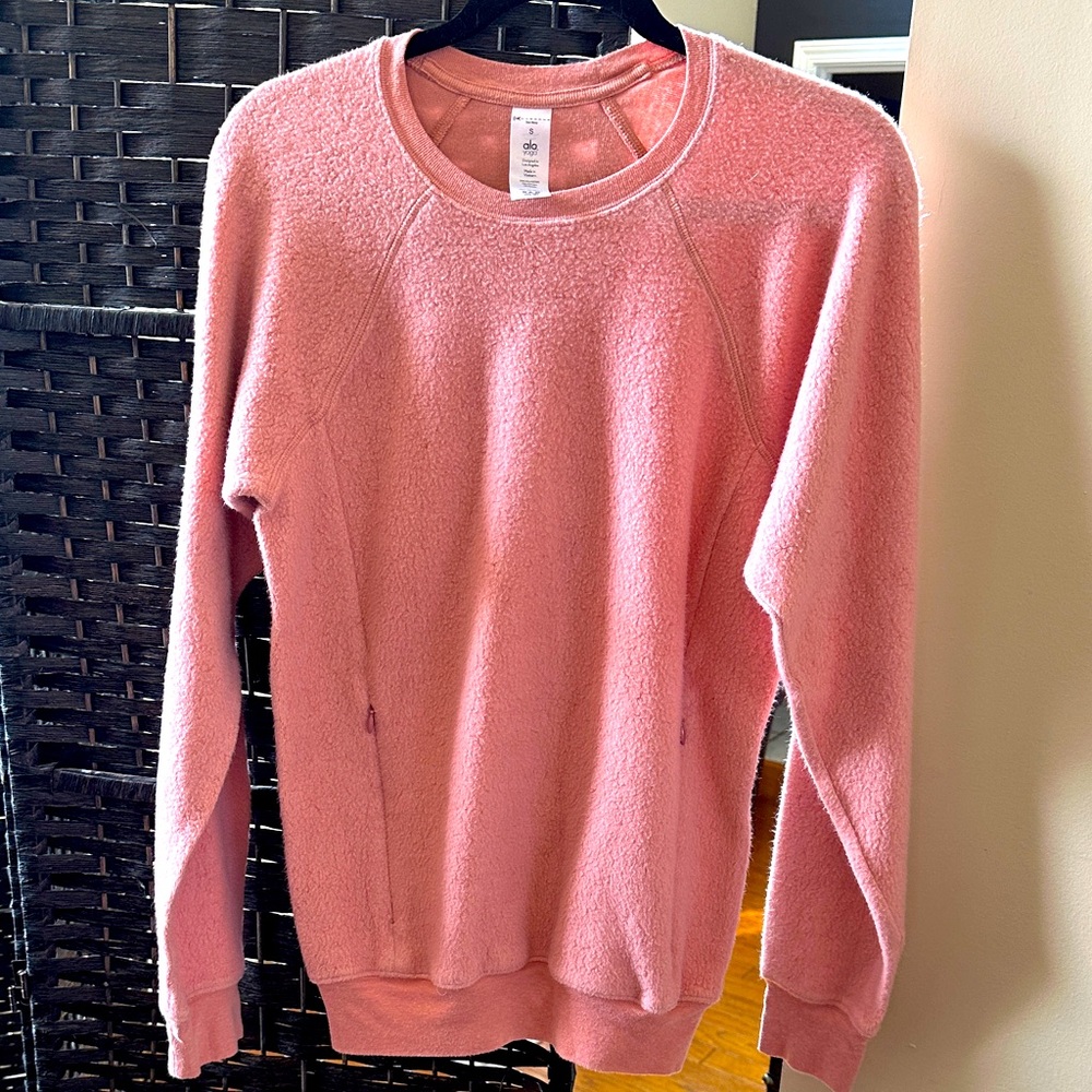 ALO Yoga Soft Pink Crew Neck Sweater